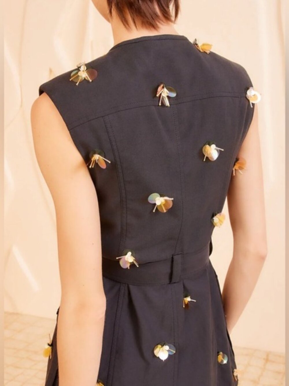 Elegant Ulla Johnson Twyla Black Floral Embellished Vest - Picture 3 of 4